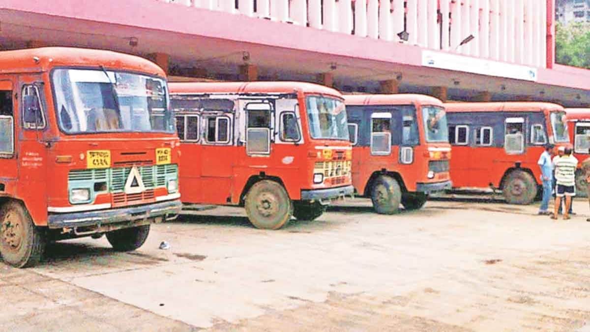 कल्याण पश्चिम एसटी स्टँडची दुरावस्था उघड